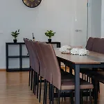 Gruppenquartier 170 Qm Apartman