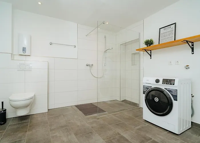 Appartement Gruppenquartier 170 Qm *