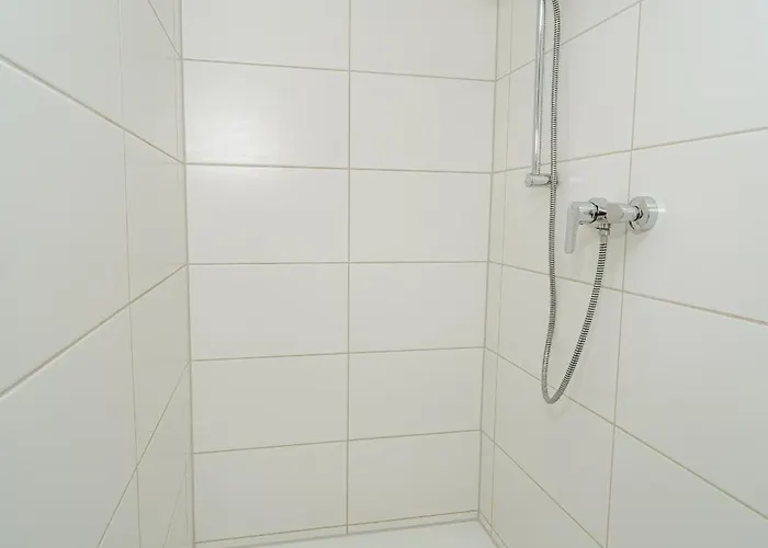 Gruppenquartier 170 Qm דירה לאנשטיין